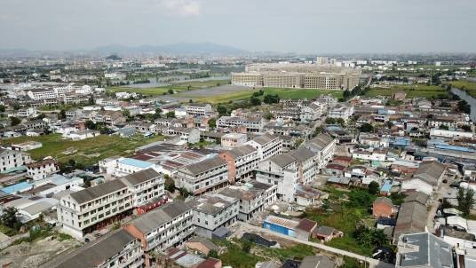浃底园村