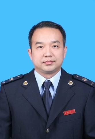 王强(国家税务总局玉林市税务局党委书记、局长)