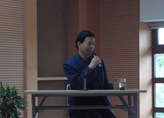 李利安