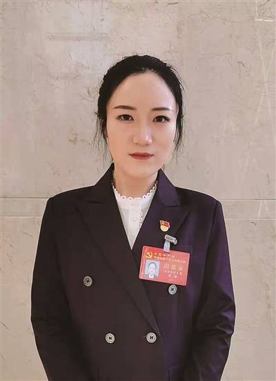 胡琼（浙江省宁波经济技术开发区管委会副主任（副局长级）、党工委委员）