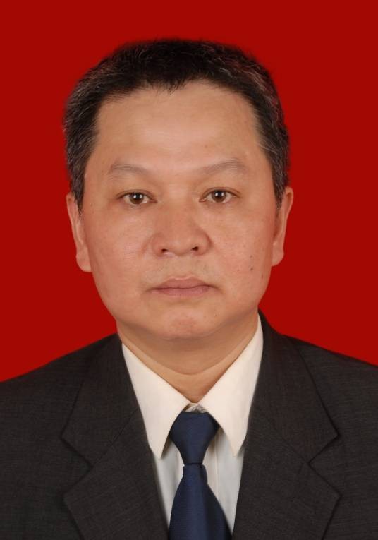 张辉杰