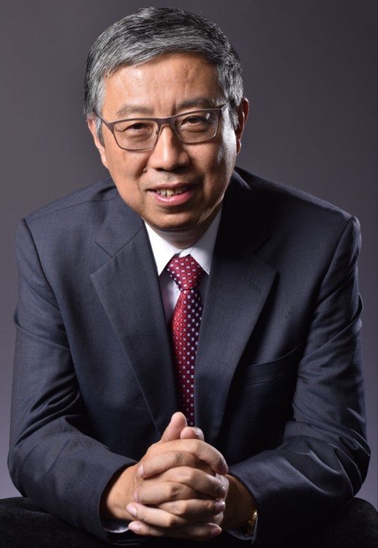 田刚（中国科学院院士，第十四届全国政协委员，民盟中央副主席）