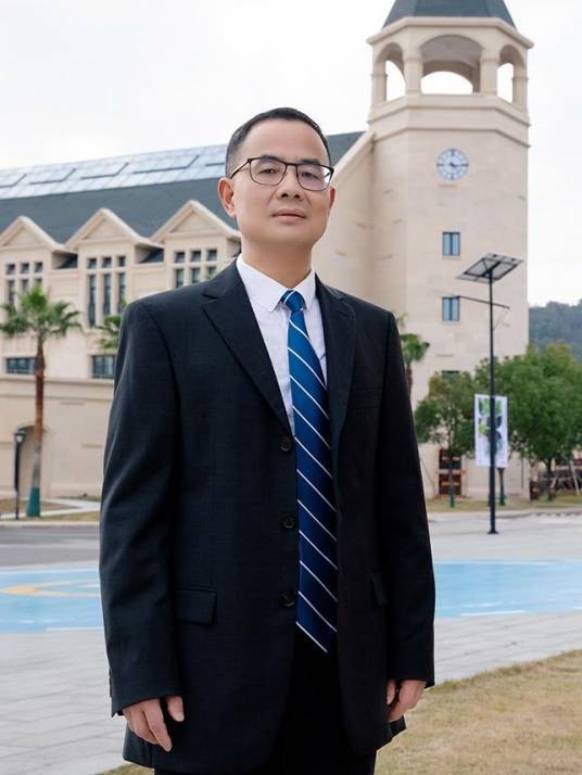 郑晓东（浙江温州肯恩大学党委副书记、副校长）