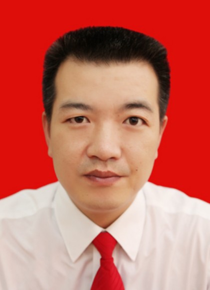 李斌(湖北省咸宁市嘉鱼县自然资源和规划局党组成员、副局长)