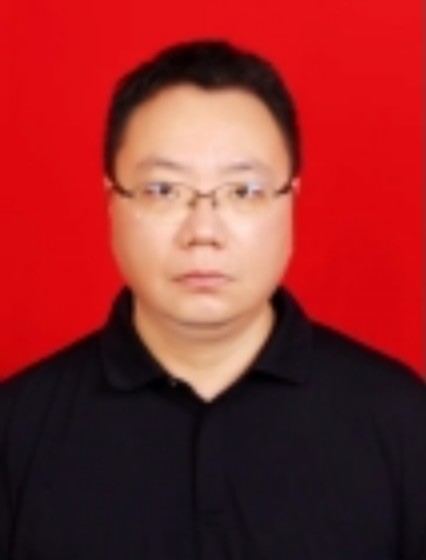 彭敏（四川省眉山市洪雅县经济和信息化局党组成员、机关党委书记）