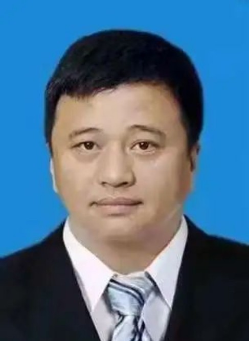 于彤(北大荒鑫都房地产开发有限公司总经理)
