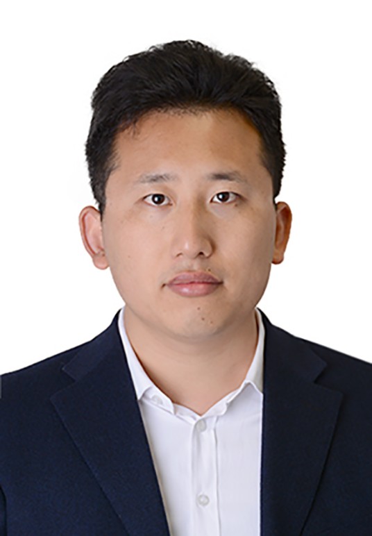 田鹏（烟台大学教师）