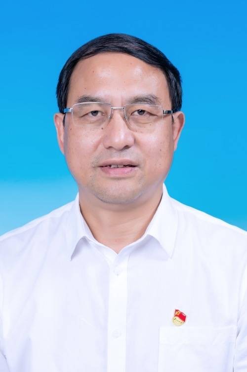 王胜战（浙江省余姚市教育局原党委书记、局长）