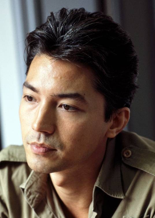 尊龙（美籍华裔男演员、歌手）