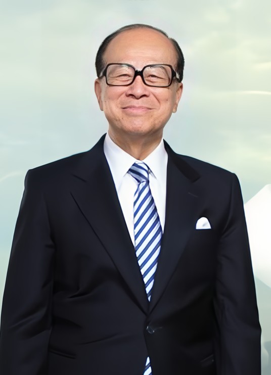 李嘉诚（中国香港企业家、慈善家，长江实业集团有限公司原主席）