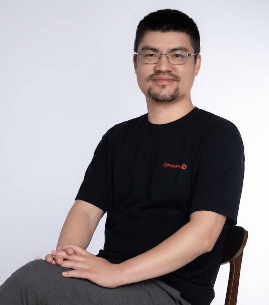 冯雷(拓数派创始人、董事长兼首席执行官,壹零贰肆数字产业基金会发起人,卡内基梅隆大学上海校友会主席)