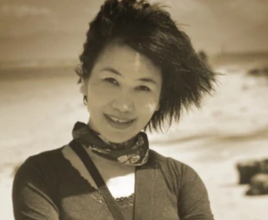 谢丽泓