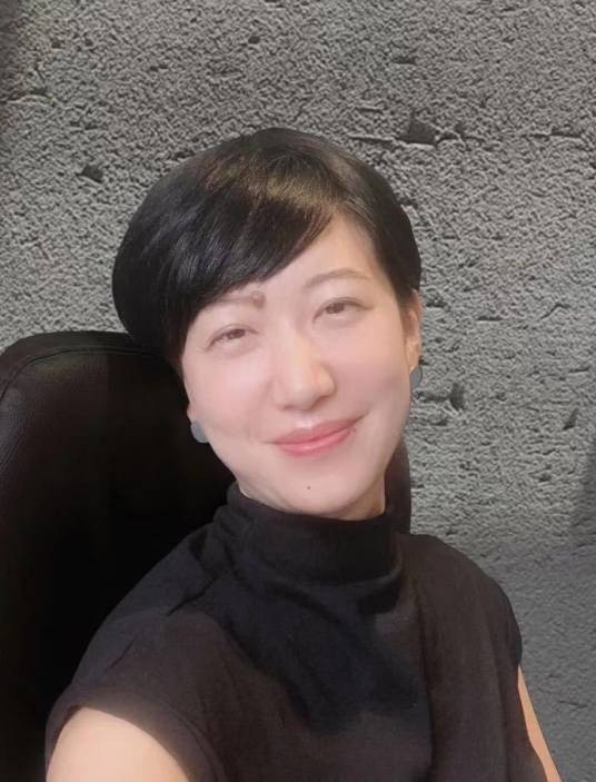 谢璇（中央美院陶瓷艺术研究院研究员）