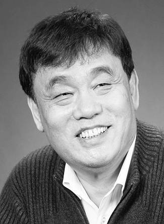 许伟(中国文物学会副会长)
