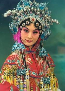张萍（国家一级演员、黄梅戏演员）