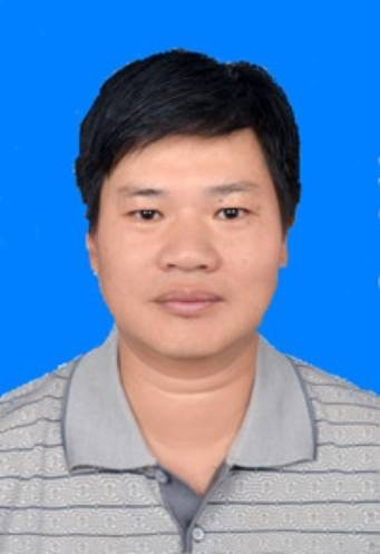 张正平（广西钦州市钦南区人力资源和社会保障局党组成员）