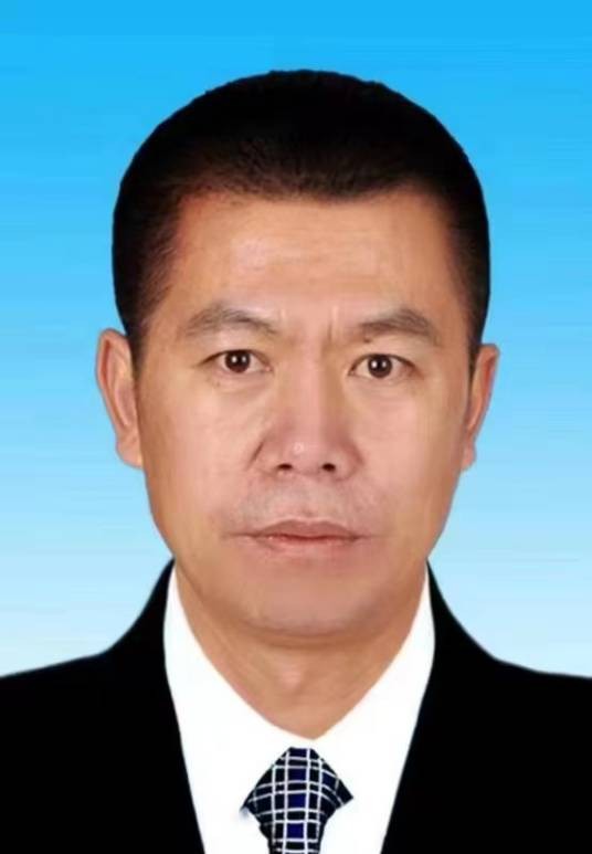 杨玉忠（内蒙古自治区呼伦贝尔市莫力达瓦达斡尔族自治旗人民政府副旗长）
