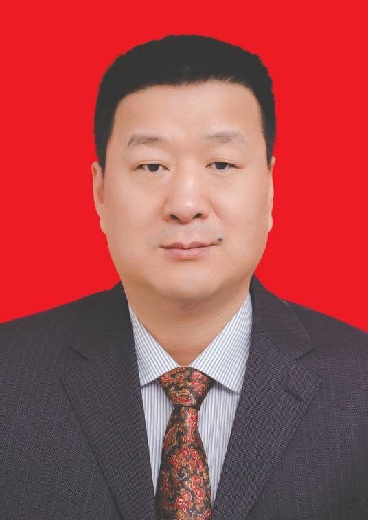 梁勇（第十四届全国政协委员，四川省商务厅副厅长、民进眉山市委主委、民进四川省委常委）