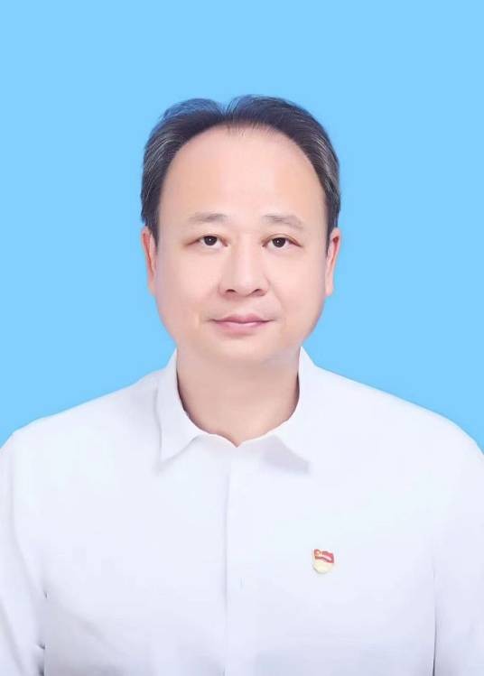 李豪（广东省潮商文化专委会主任，广东陇西文化研究专业委员会主任会长，广东海陆惠李氏理事总会会长）