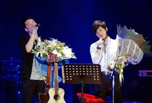 蓝丝带(邢天溯演唱的歌曲)