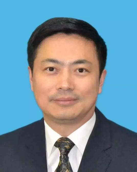 李昕(中国文联党组成员,中国书法家协会分党组书记、驻会副主席)