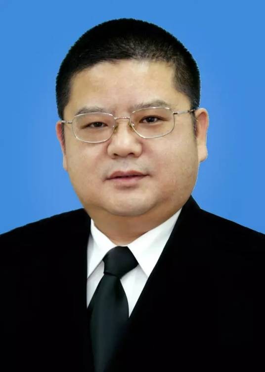 甘荣坤