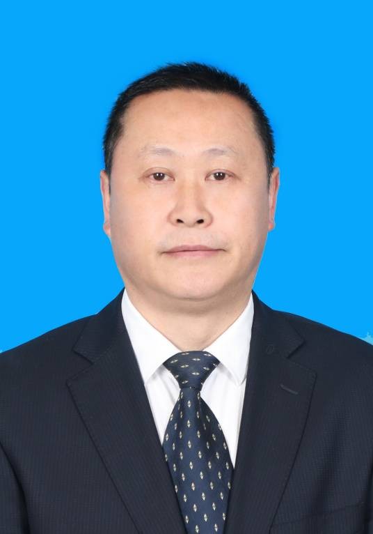 张刚（四川省甘孜州司法局党委委员、副局长）