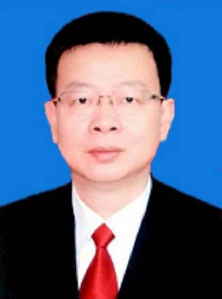 王强（四川省司法厅副厅长、党委委员）