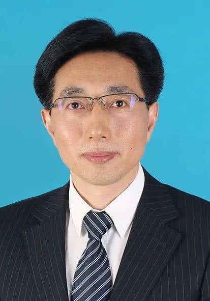 张灵(江苏南通苏通科技产业园区党工委副书记)