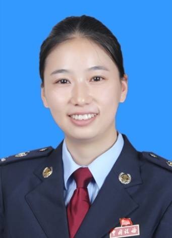 李叶（德昌县税务局党委委员、纪检组长）