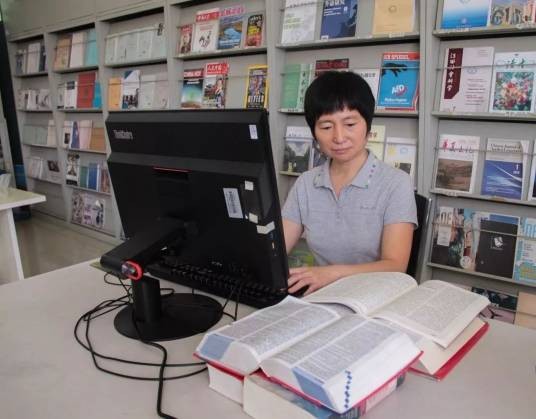刘婷（南昌大学外国语学院党委副书记、院长）