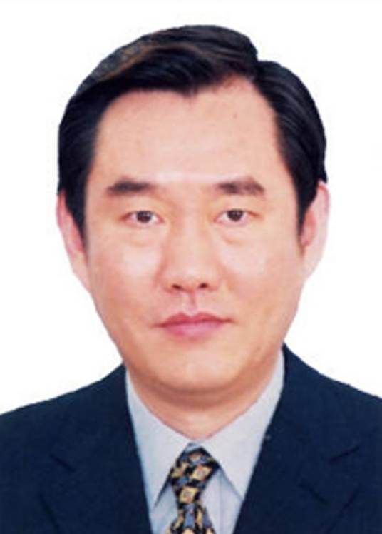 钱小芊