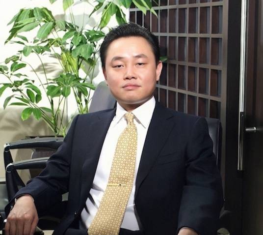 黄光裕（国美电器和家电零售业连锁模式创始人）