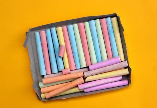 粉笔（教学用品）