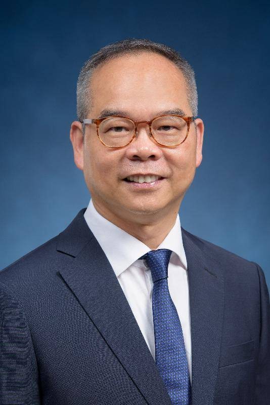 刘江华（第十四届全国政协委员）