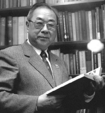 张维（云南大学中文系教授、作家）
