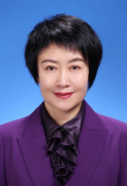 李青（青海省政协提案委员会副主任，青海省政协副秘书长（兼），省工商业联合会主席、省商会会长）