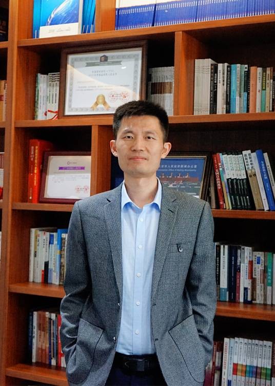 张亮亮（首都科技发展战略研究院院长助理、战略研究部主任）