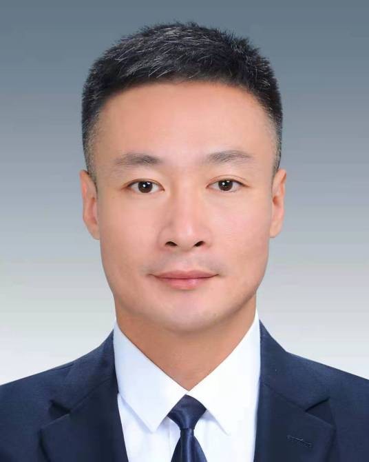 李鹏程（陕西省汉中市南郑区委常委、区人民政府副区长）
