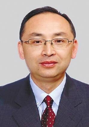 马昆（云南省人大常委会民族委员会副主任）
