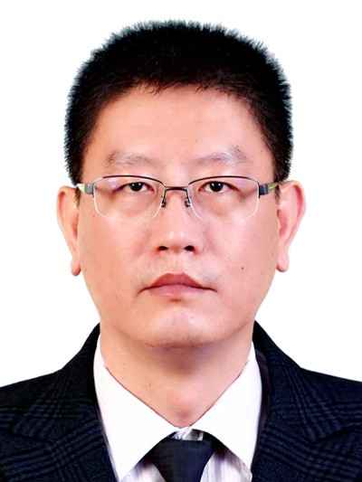 谢琦(南平市人大常委会副秘书长、办公室主任)