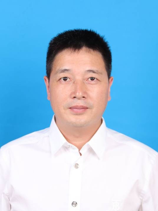 周建平（四川省德阳市教育局局长）