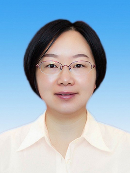 白雪（贵州省遵义市人民政府副秘书长）