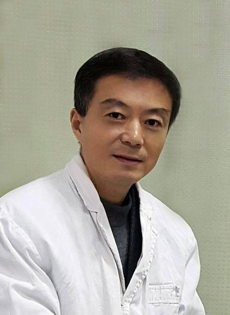 方严(安徽省淮南市政协原副主席)