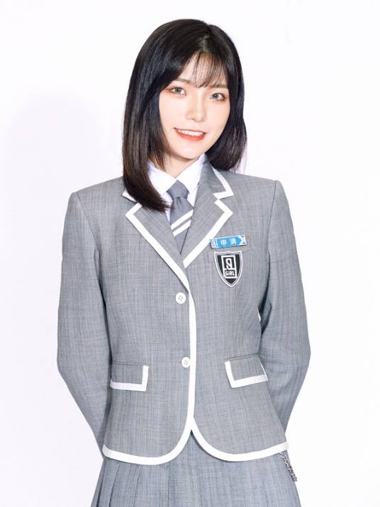 申清(中国内地流行乐女歌手)