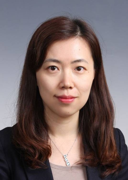 周薇(上海市长宁区委宣传部常务副部长、区文明办主任)