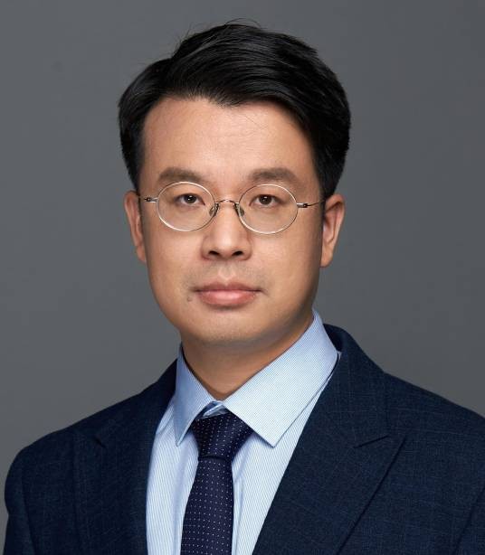 周泽（深圳大学教授）
