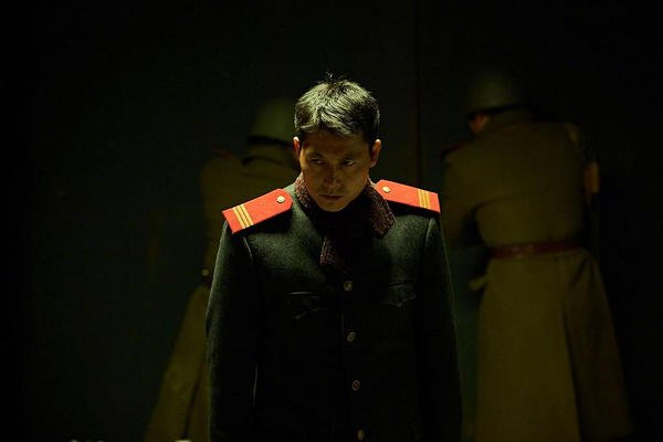 韩国演员郑雨盛确诊新冠,他究竟是如何被感染的?