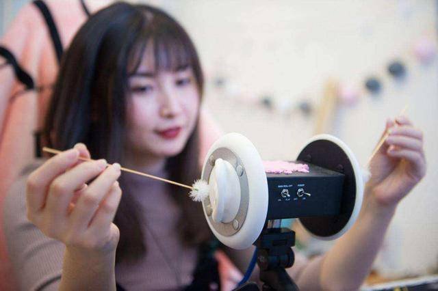 新型职业崛起:哄睡师包月套餐标价1.8万,该职业会是未来的趋势吗?