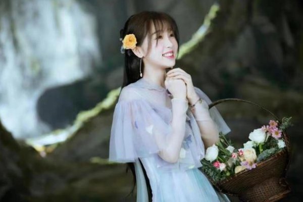 息山神女是谁的转世？